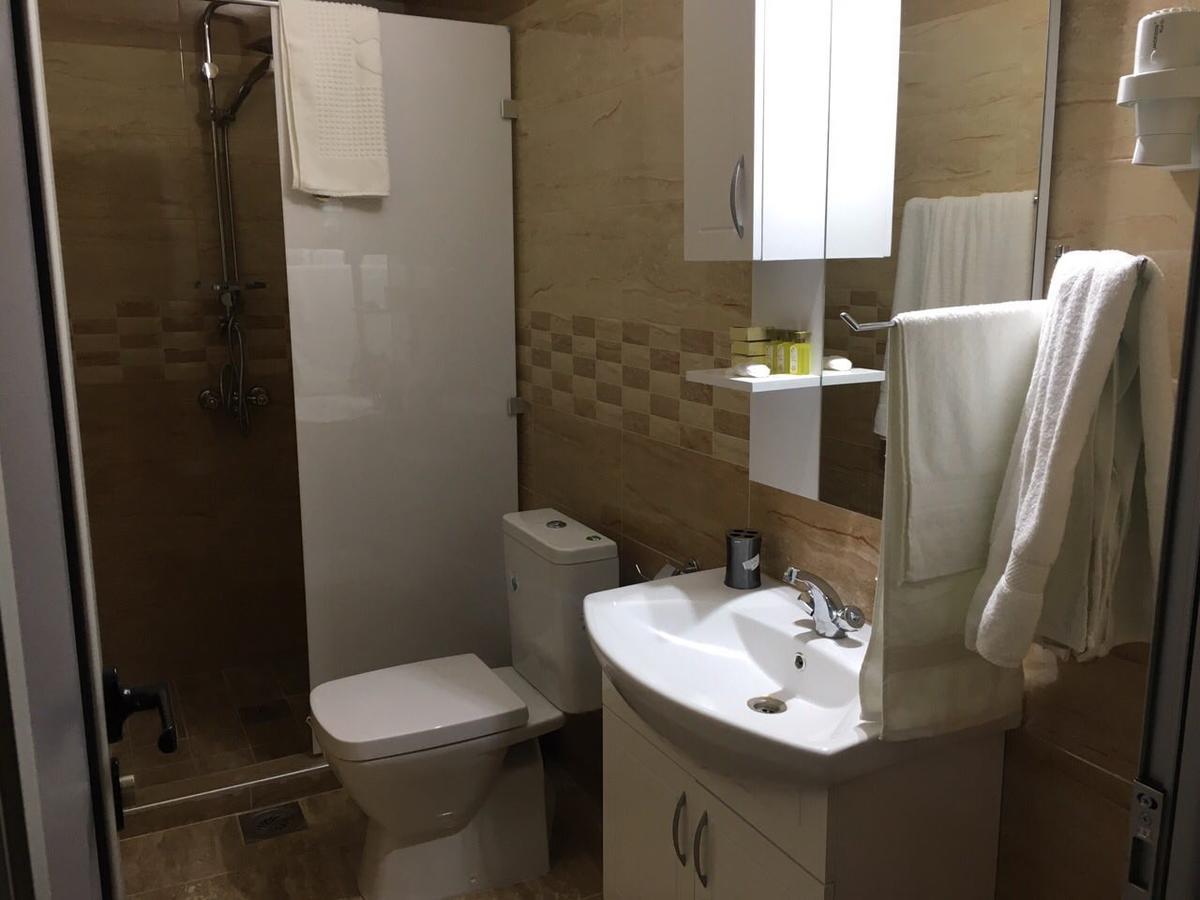 Hotel Restoran EPI Valandovo Buitenkant foto