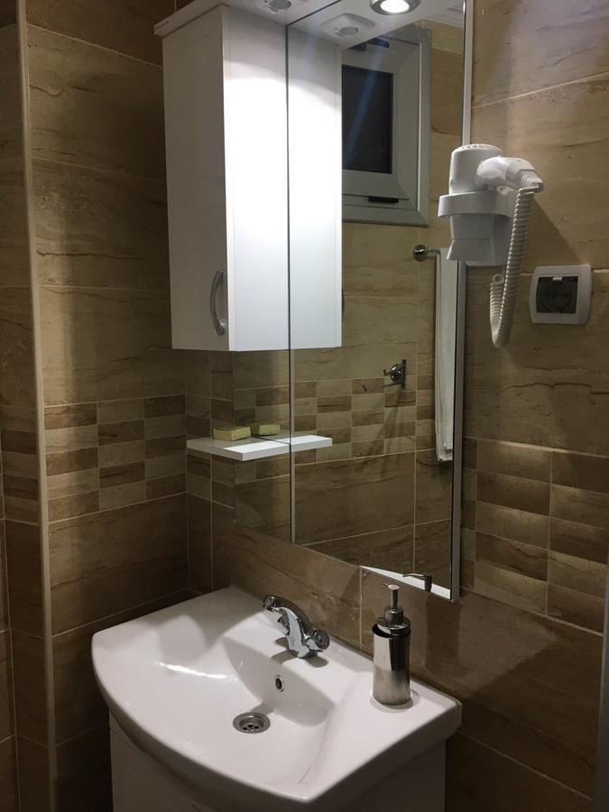 Hotel Restoran EPI Valandovo Buitenkant foto
